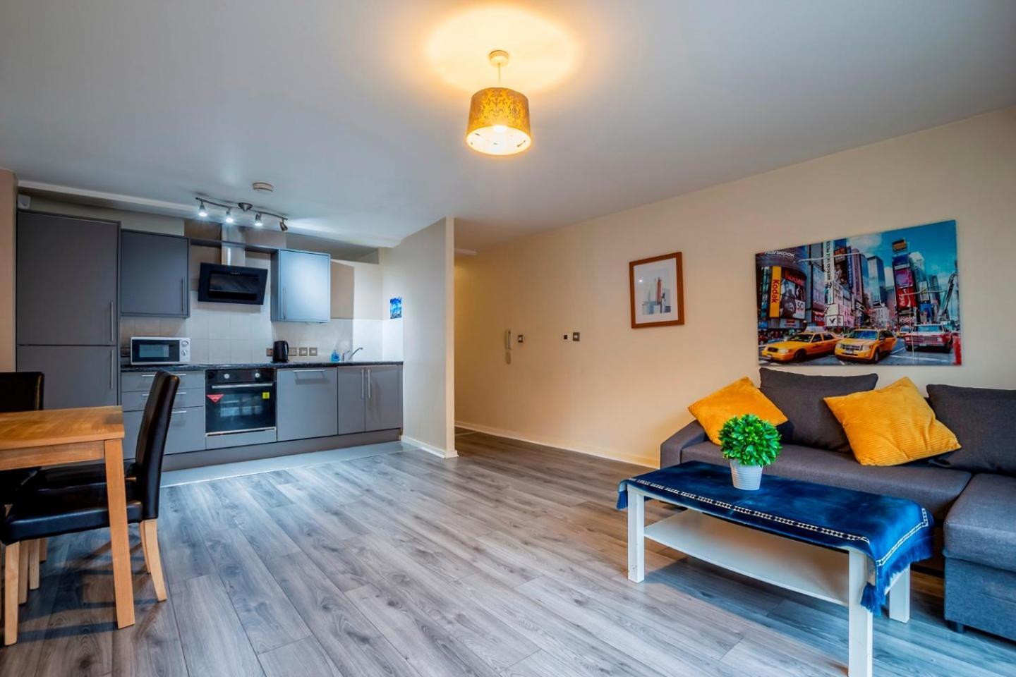 Centre In The Heart Of - 50 Percent Off Monthly * Liverpool