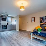 City Centre Apartment In The Heart Of Liverpool - 50 Percent Off Monthly Stays
